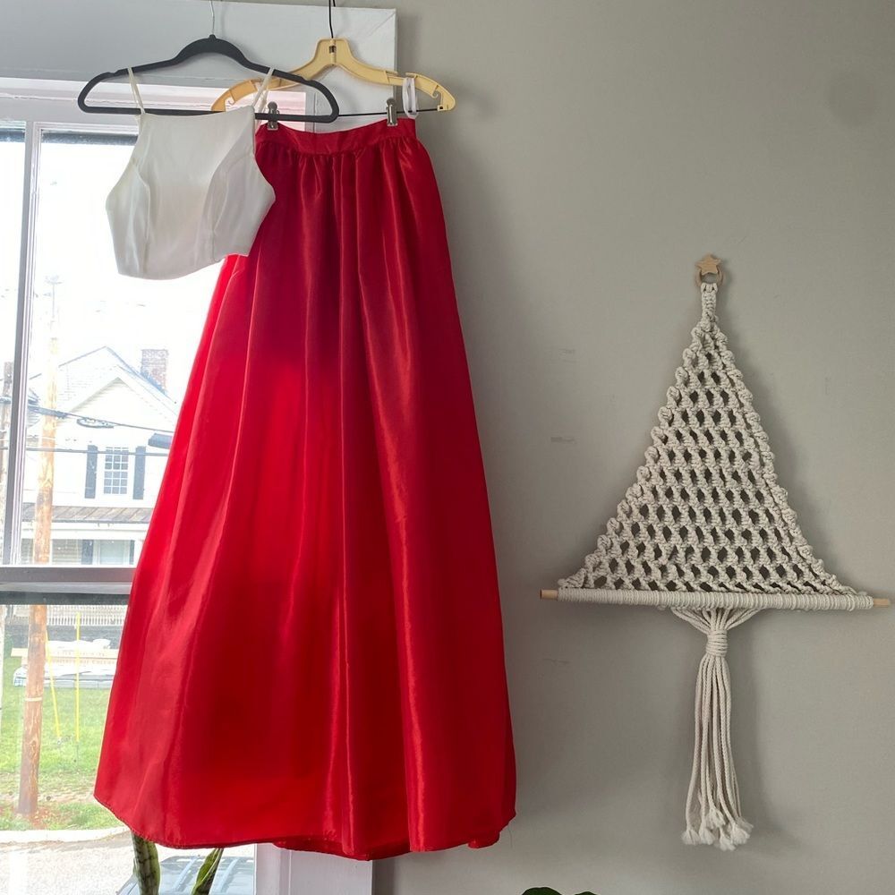 Alex and Sophie 2 Piece Prom Dress | Worn Once | Crop Top Prom Dress | Size 5/6